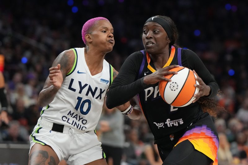 Cheryl Reeve ejected as Mercury send Lynx to brink of elimination