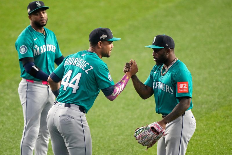 Mariners bash Jays in MLB playoffs: First World series coming?